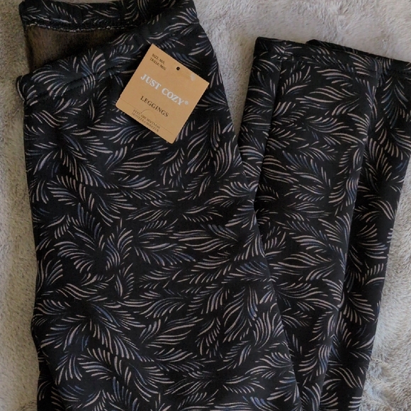 Just Cozy Pants - NWT Just Cozy Black and Taupe Leaf Print Leggings-Size M/L